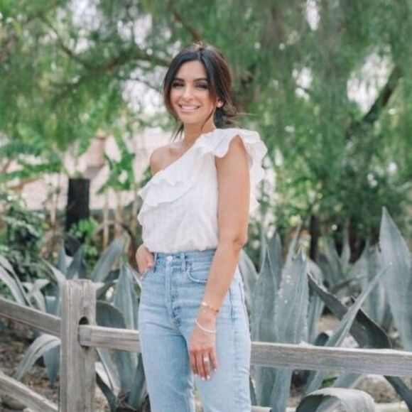 Amaryllis x Hey Nasreen He Loves Me He Loves Me Naz Ruffle Top White Women Large - Picture 2 of 9